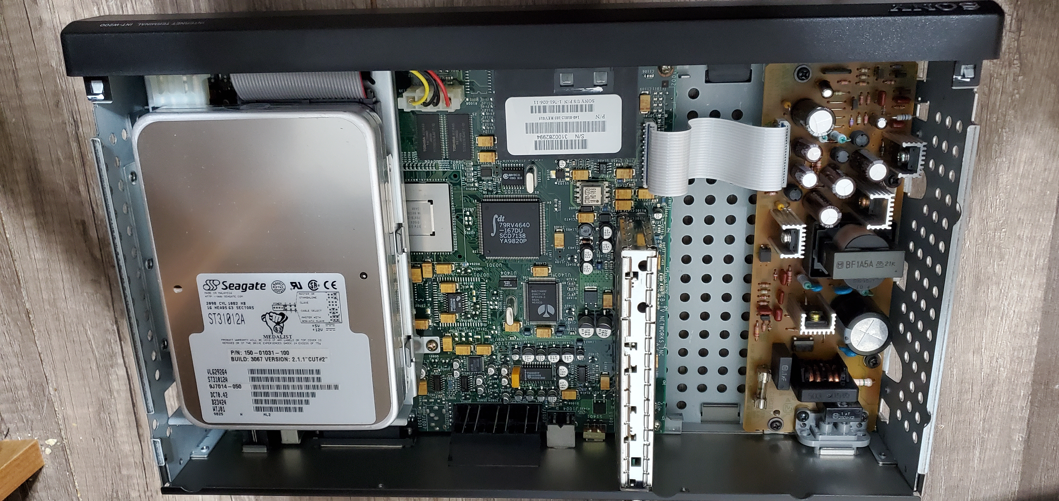 File:W200-unit-top-open.jpg