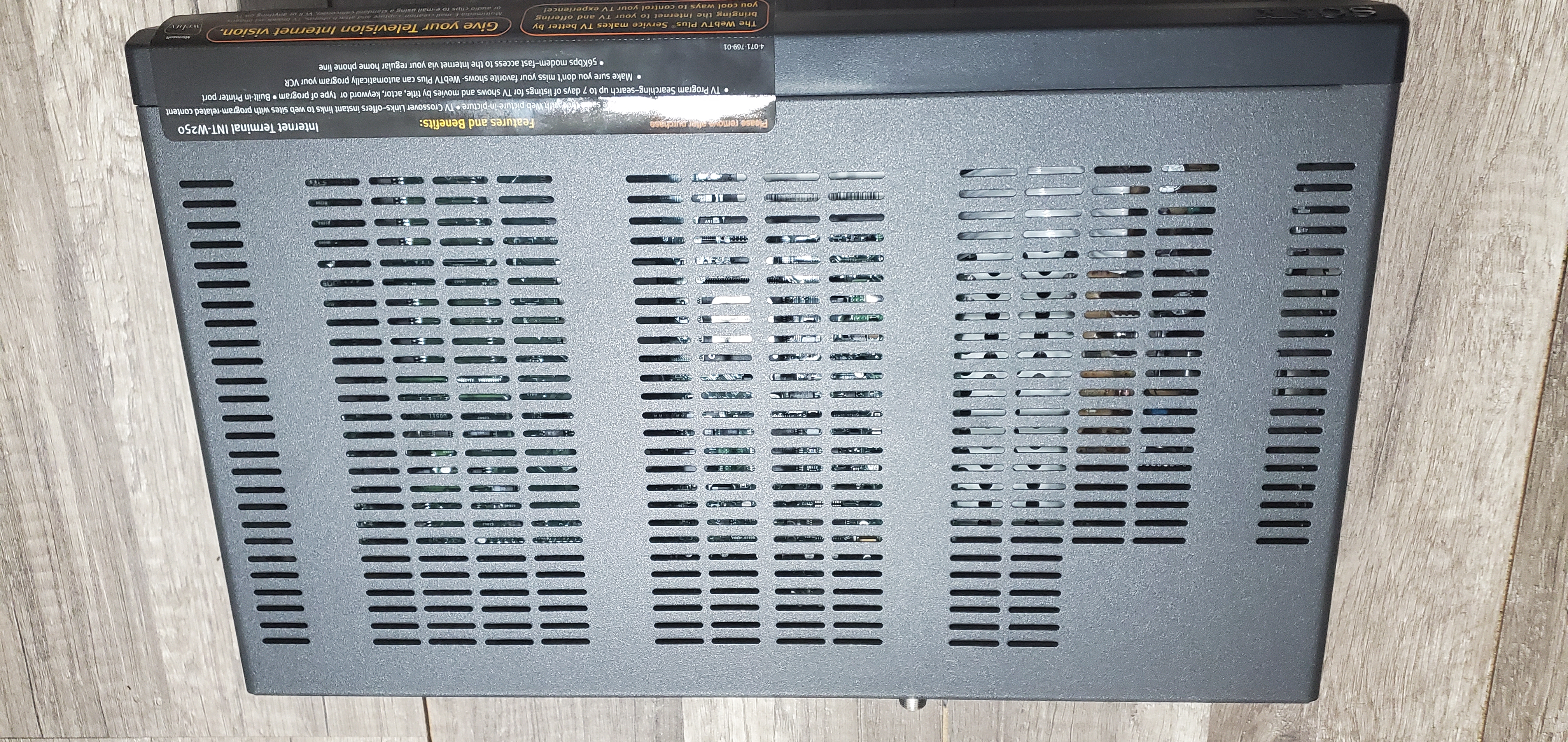 File:W250-unit-top.jpg